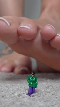 Giantess Girlfriend Plays with Boyfriend