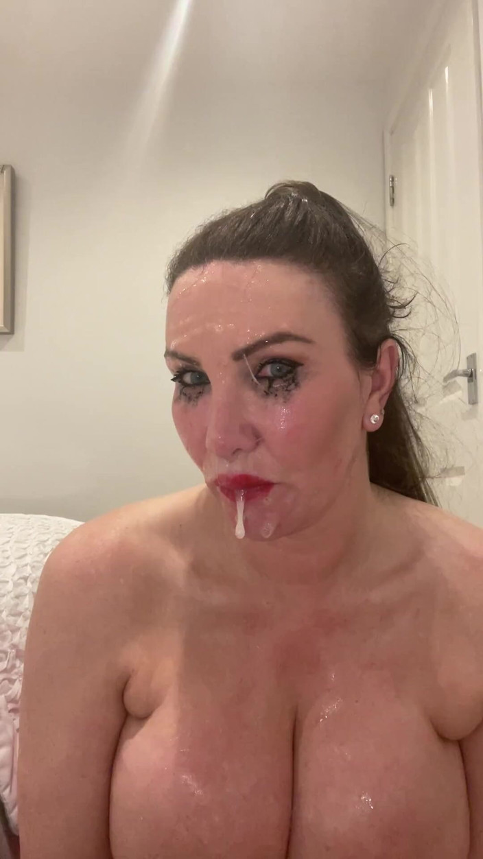 Sophie James: Totálně zničené sliny dildo roubíkem